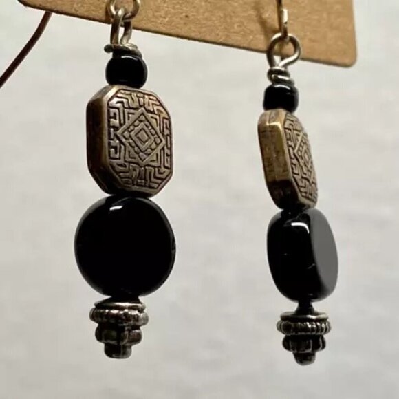 Onyx Dangle Earrings Silvertone Lucky Lantern Beaded Elegant 2 Inch Drop Fashion - Picture 3 of 6